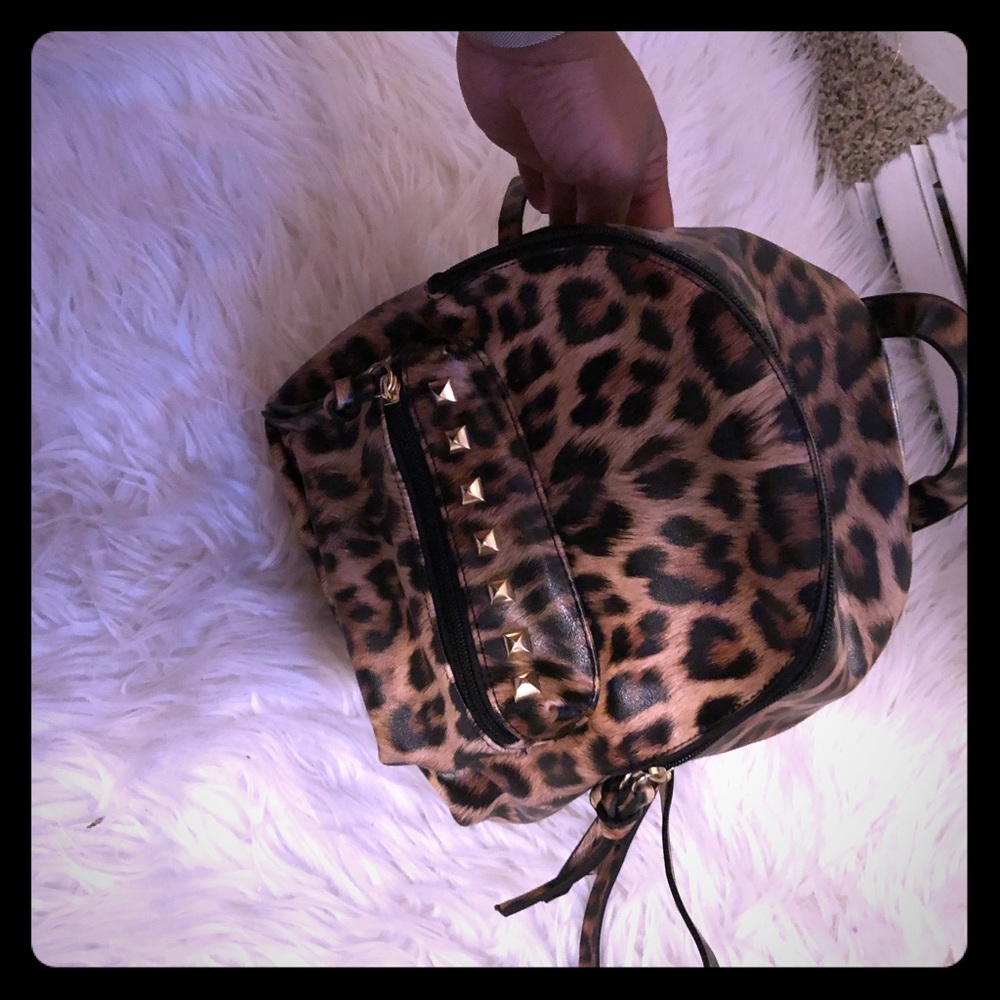 Leopard mini back pack